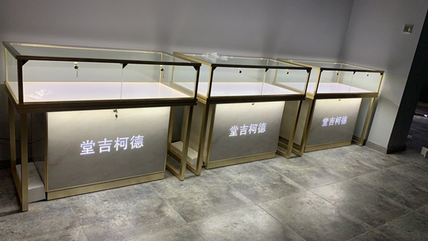 鸿钛珠宝展柜厂家,玻璃珠宝展柜,定制珠宝展柜